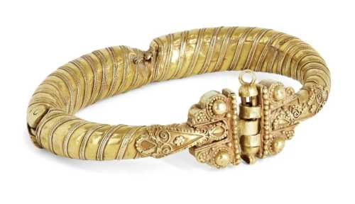آرتچارت | دستبند طلای سلجوقی، ایران، قرن دوازدهم از هنرمند ناشناس